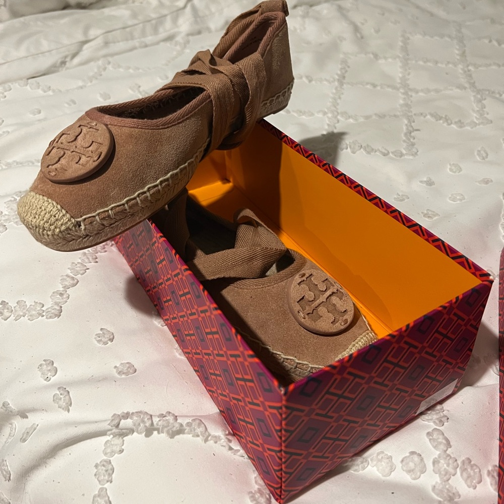 Tory Burch flats
